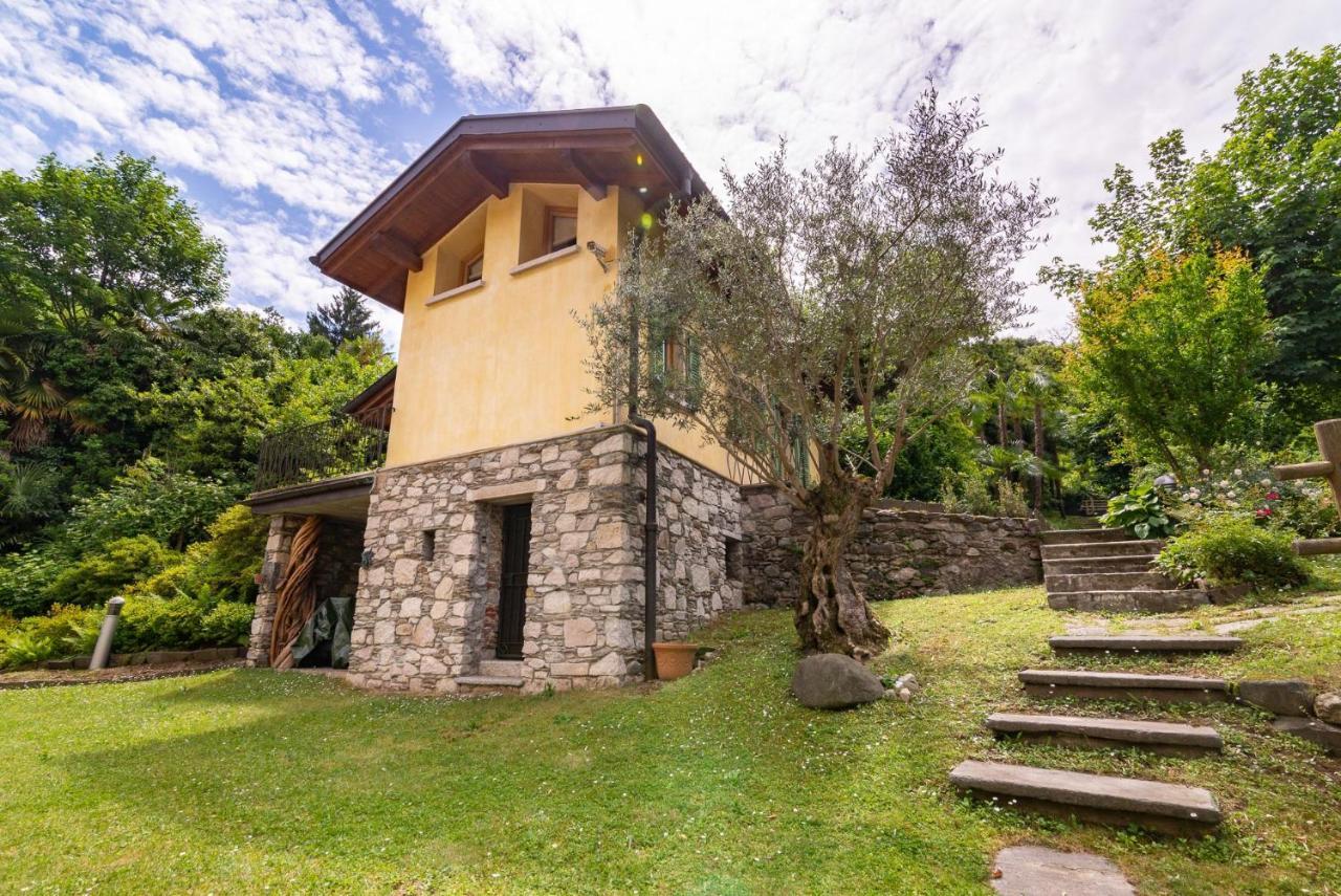 La Dependance Immersa Nel Parco Della Villa Isabella Stresa Exterior photo