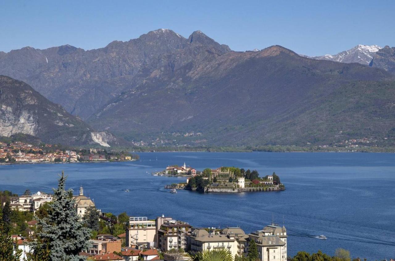 La Dependance Immersa Nel Parco Della Villa Isabella Stresa Exterior photo