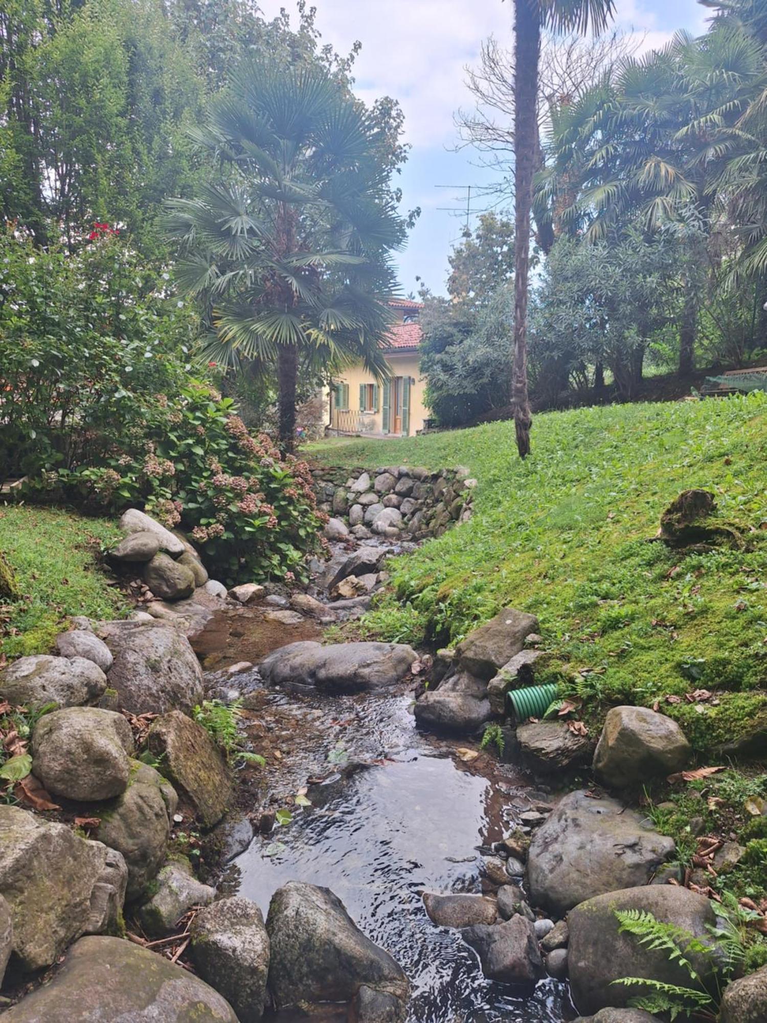 La Dependance Immersa Nel Parco Della Villa Isabella Stresa Exterior photo
