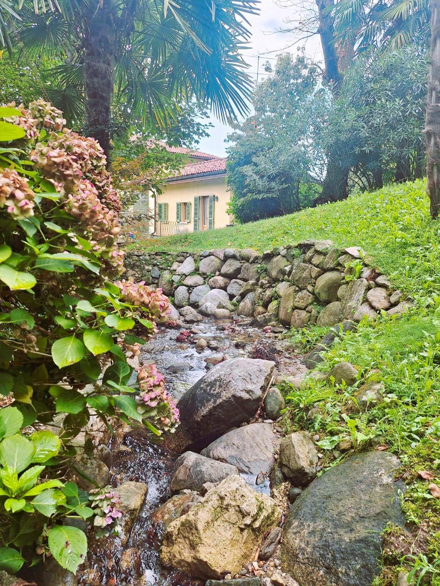 La Dependance Immersa Nel Parco Della Villa Isabella Stresa Exterior photo